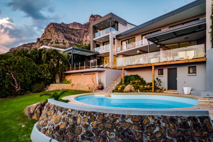 7 Bedroom Property for Sale in Camps Bay Western Cape